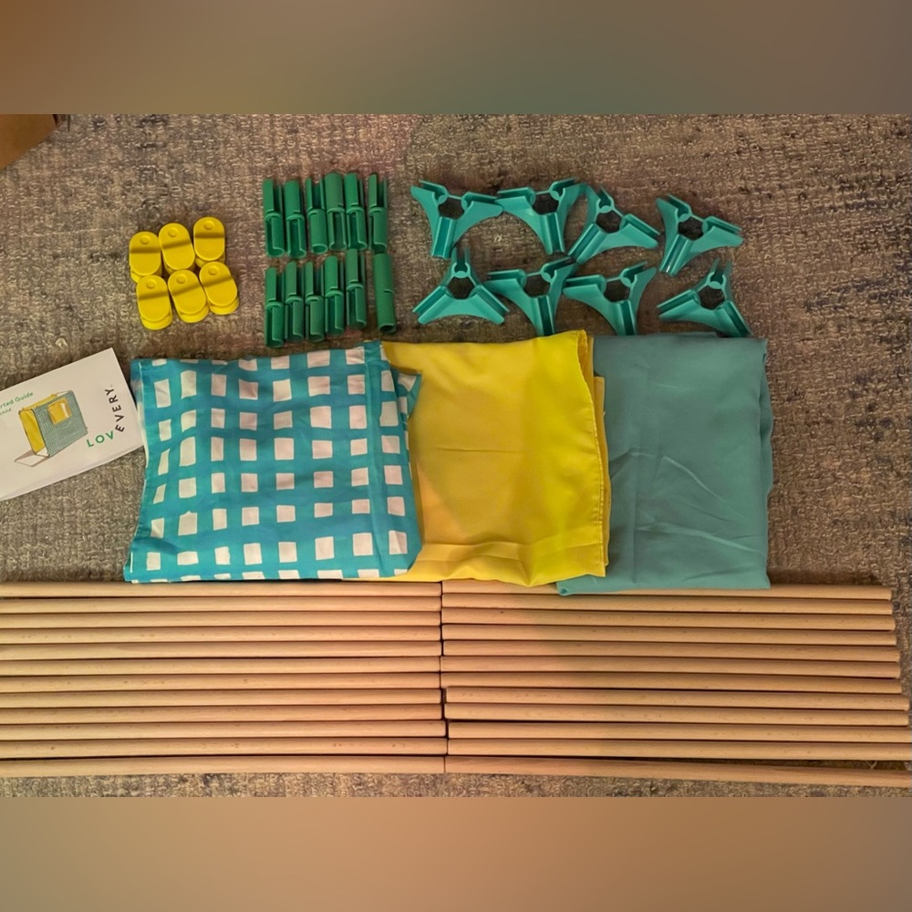 Lovevery Fort & Puppet Theater Set